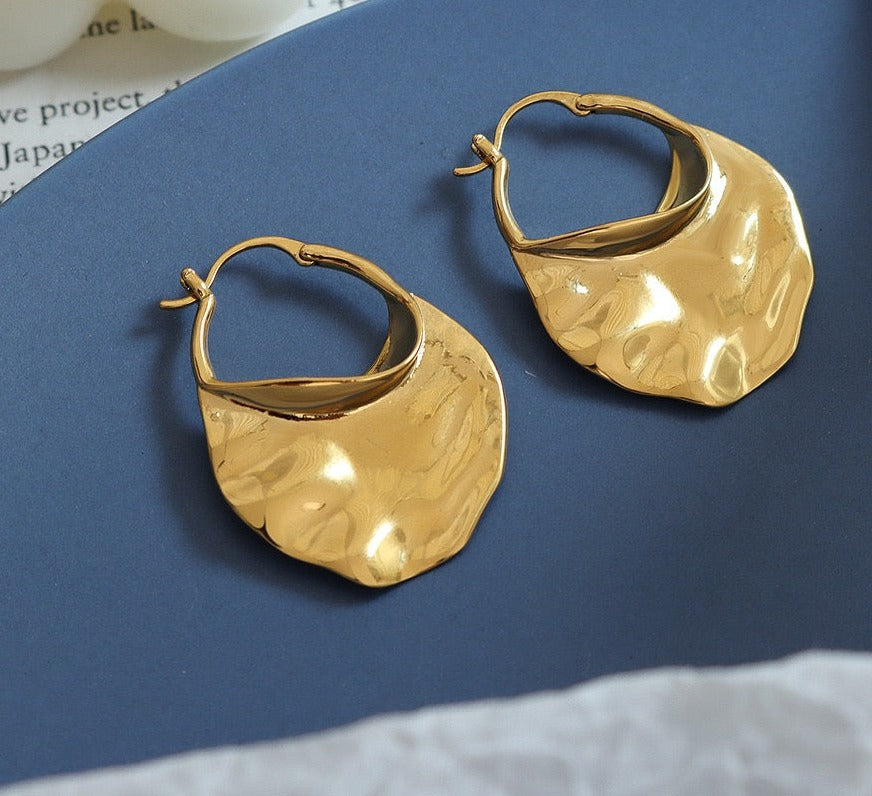 just-lil-things-gold-pin-earrings-jlt11936