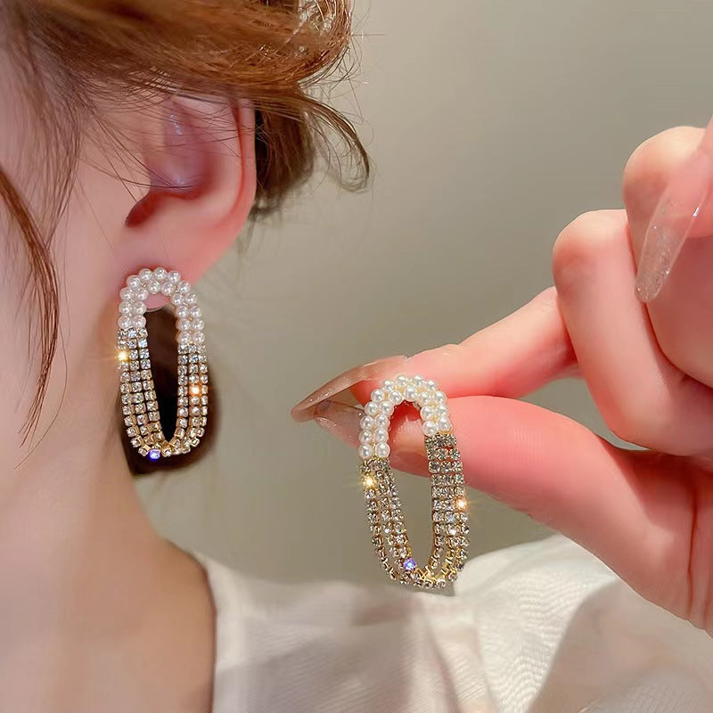 Pearl With U Shape Stone Tassel Gold Pin Earrrings JLT13001