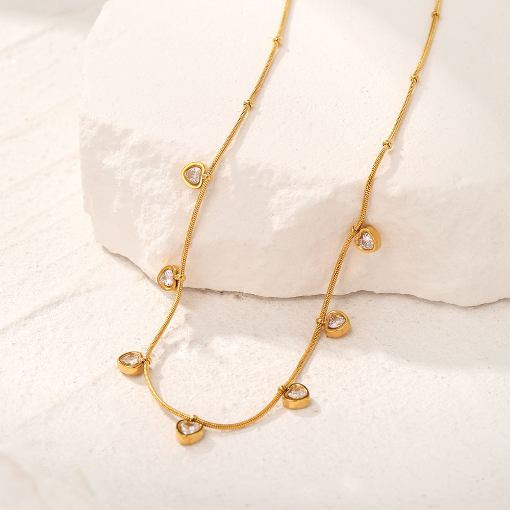 Chic Gold Necklace with Delicate Crystal Drops JLTN1337