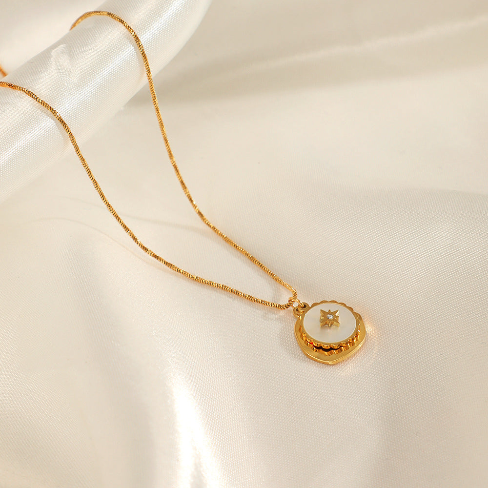 Elegant Gold Necklace with Minimalist Star Charm Pendant JLTN1341