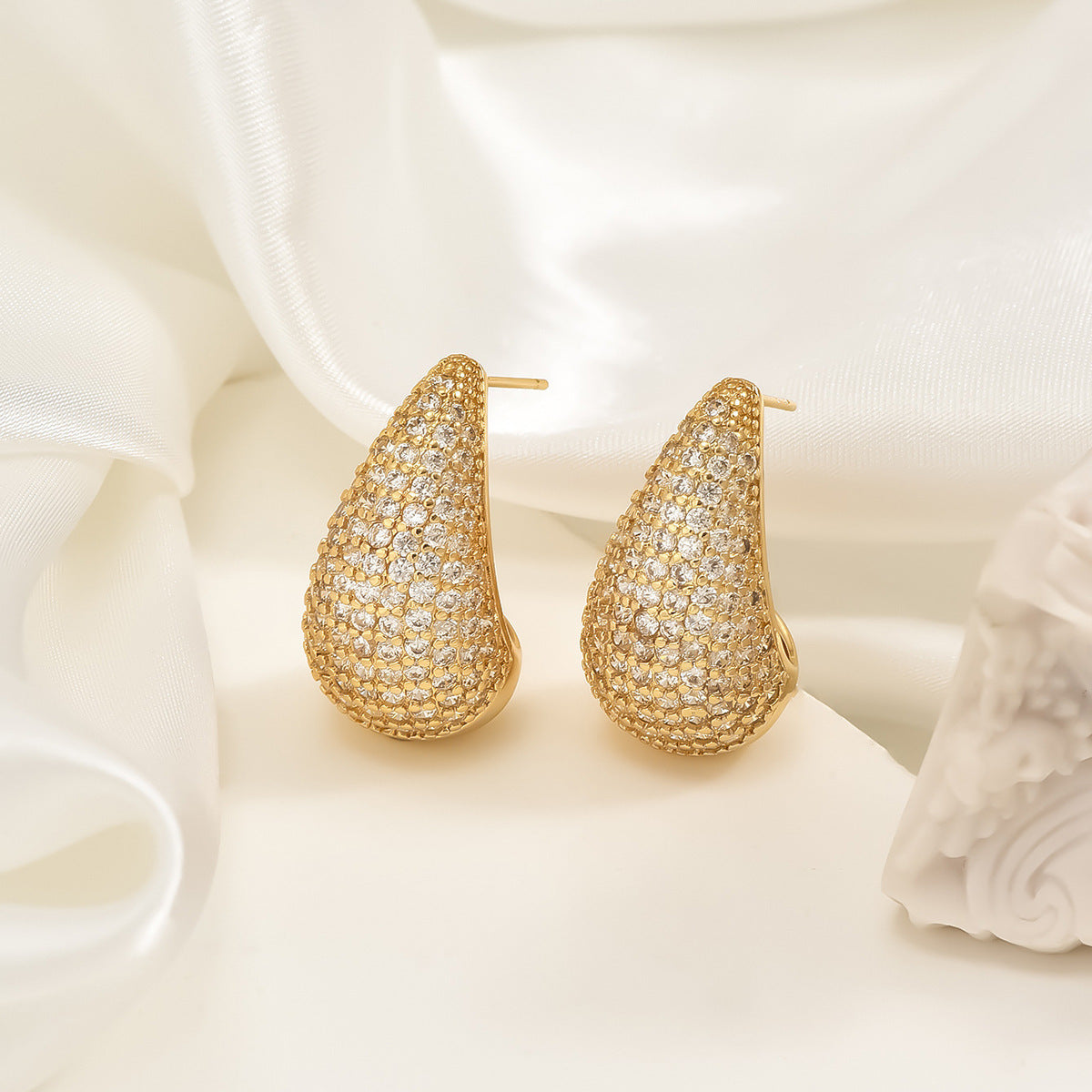 Teardrop Gold Earrings  JLT12796