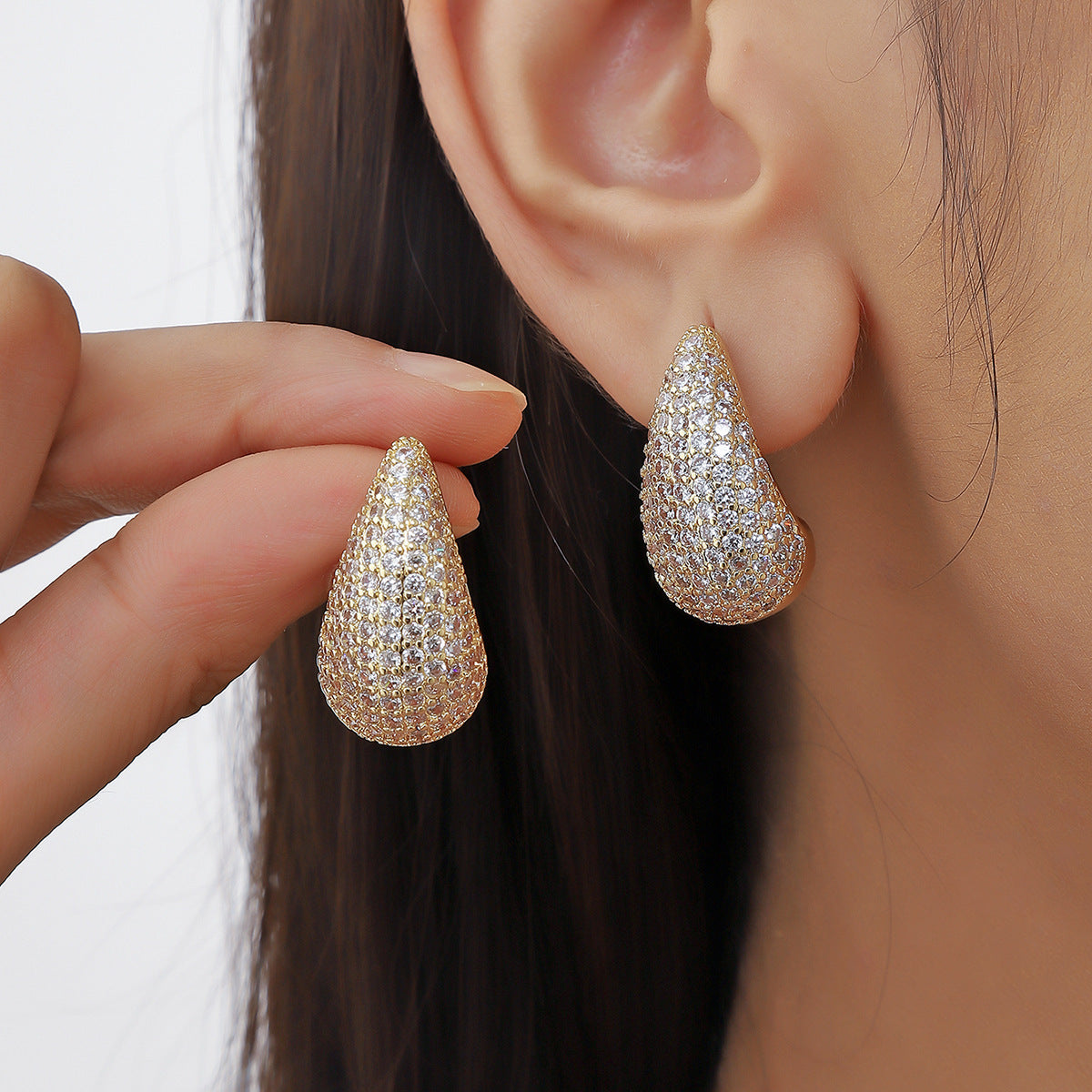 Teardrop Gold Earrings  JLT12796