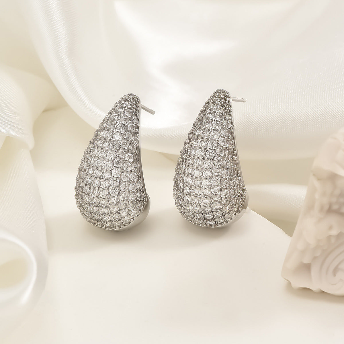 Teardrop Silver Earrings  JLT12797