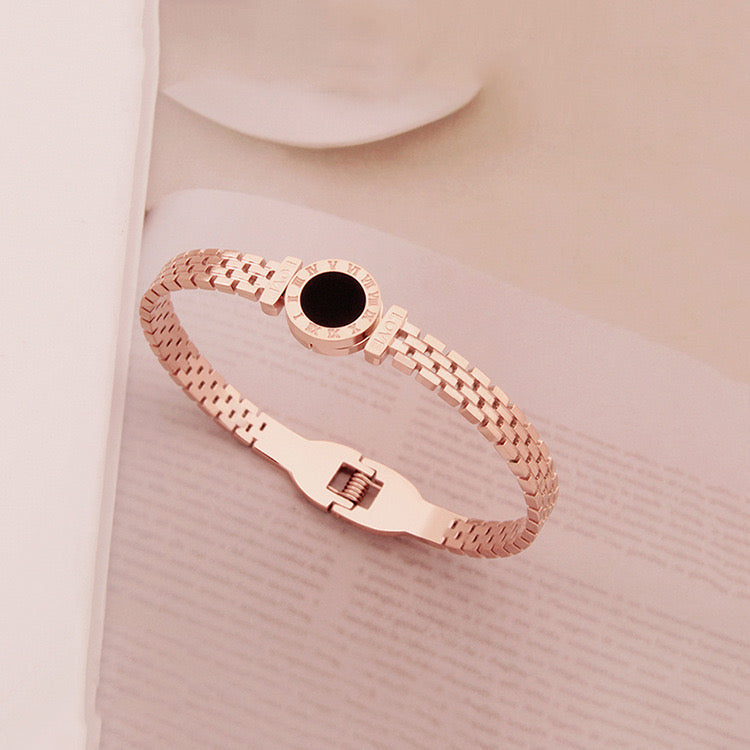 Just lil things RoseGold Artificial Bracelets