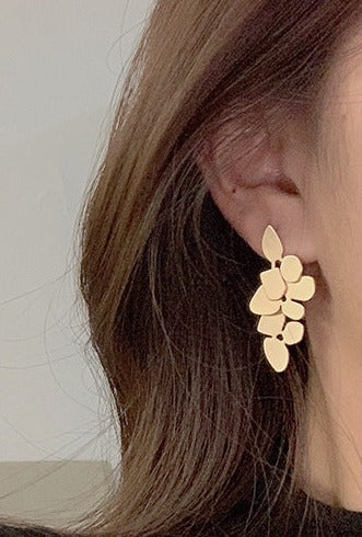 Just Lil Things Gold Pin Earrings jlt11615