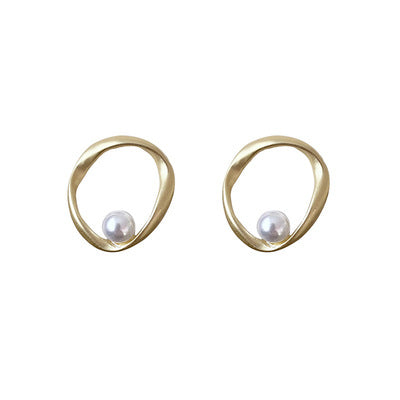 just-lil-things-pin-earrings-cream-earrings-jlt10230