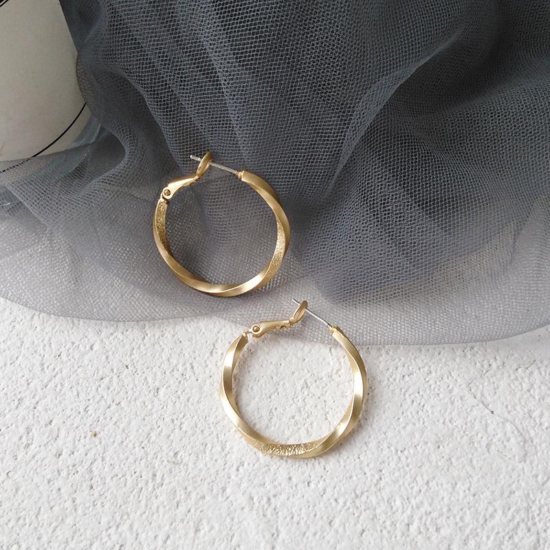 just-lil-things-hoop-earrings-gold-earrings-jlt10452