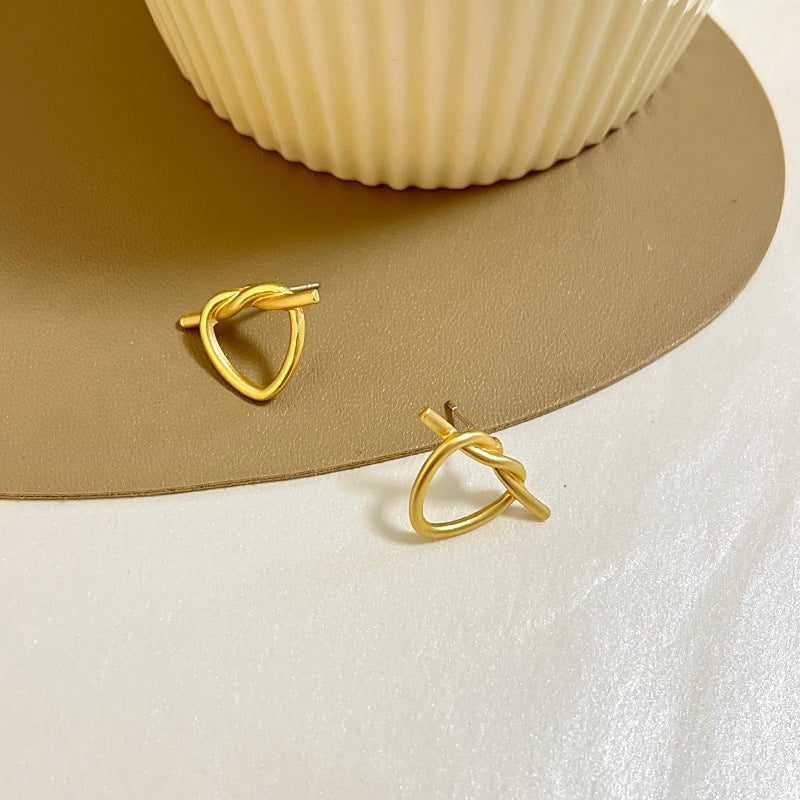 just-lil-things-gold-pin-earrings-jlt11074