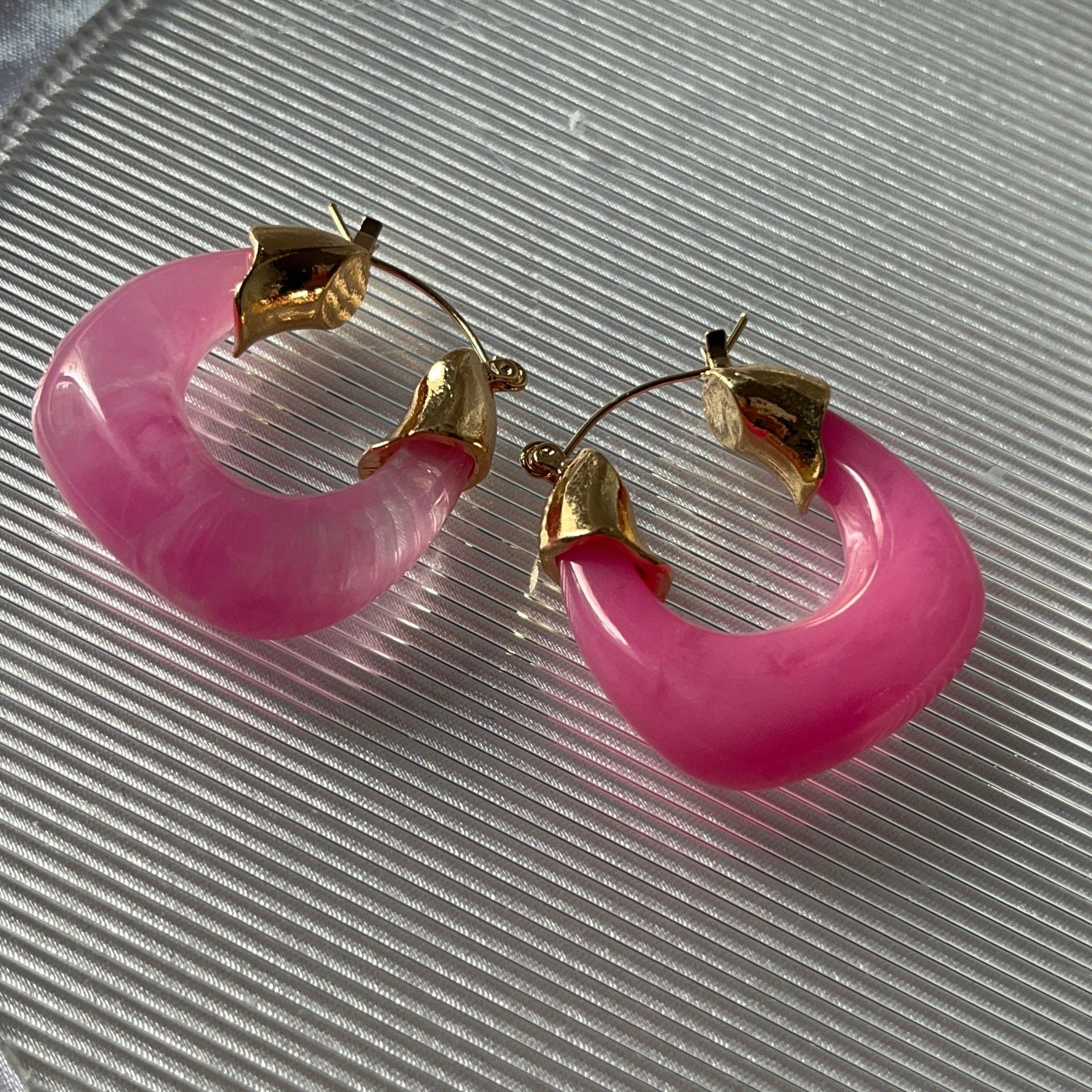 just-lil-things-pink-hoop-earrings-jlt11341