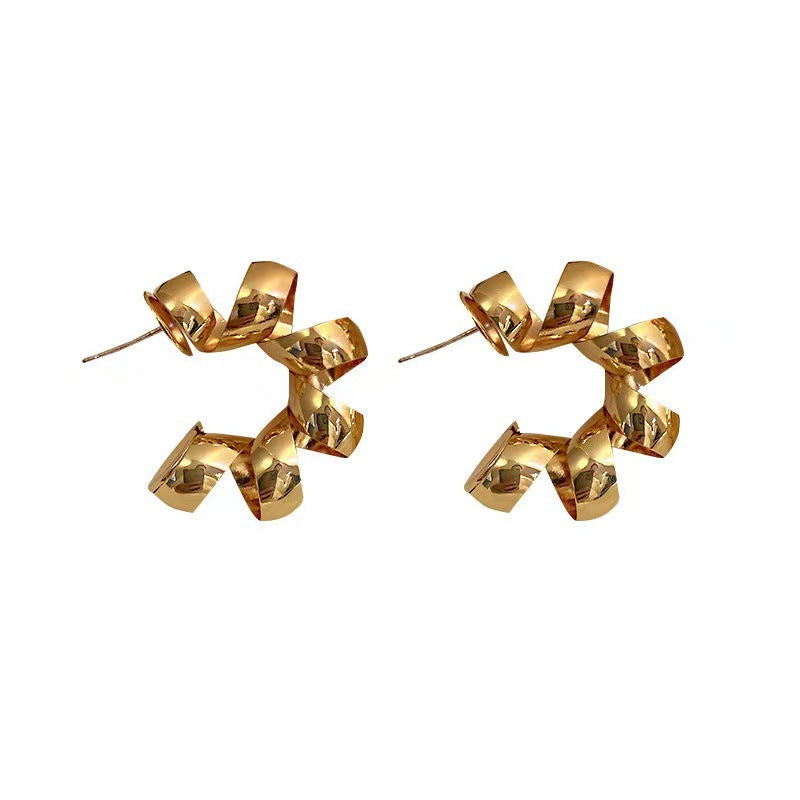 just-lil-things-gold-pin-earrings-jlt11436