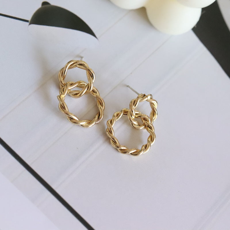 just-lil-things-gold-pin-earrings-jlt11440