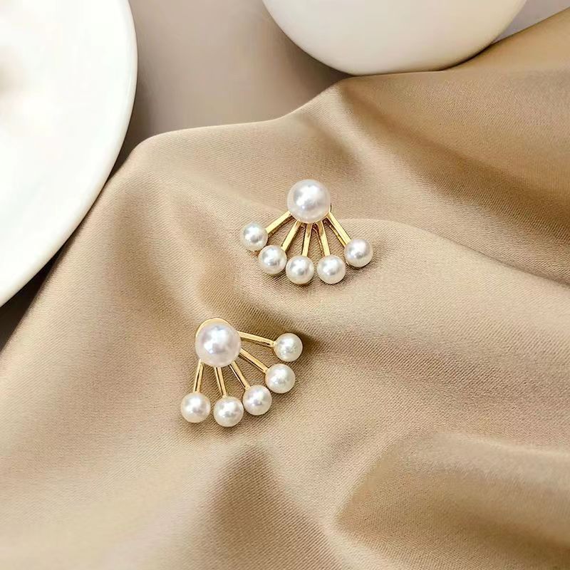 just-lil-things-white-pin-earrings-jlt11442