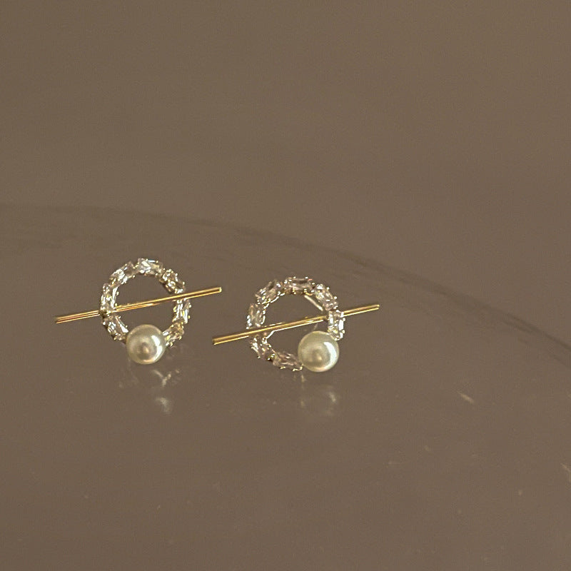 just-lil-things-gold-pin-earrings-jlt11517