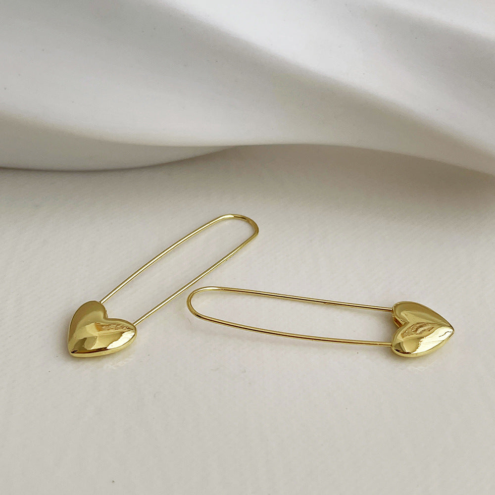 Minimalist Gold Heart Dangle Earrings jlt11642