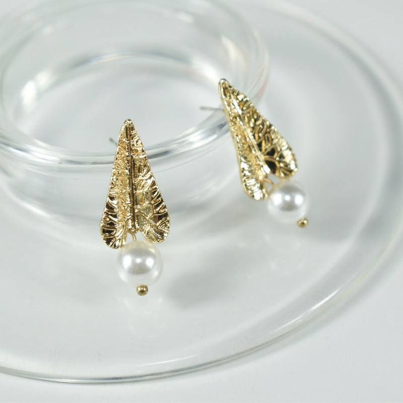 just-lil-things-gold-pin-earrings-jlt11859