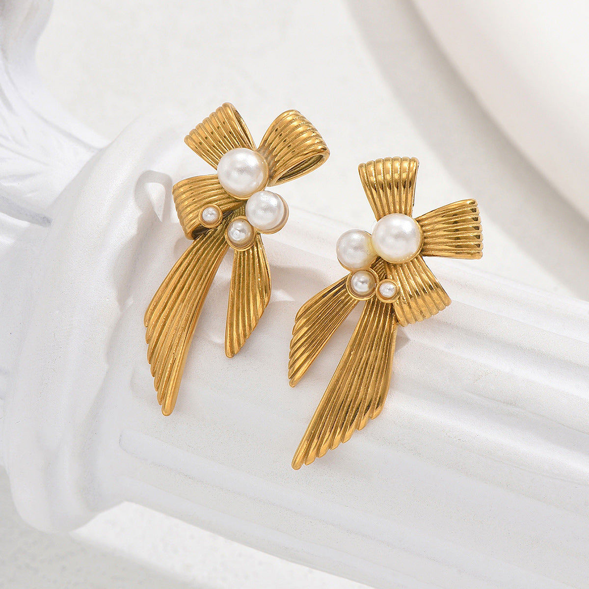 Just Lil Things Gold Pin   Earrings jlt12173